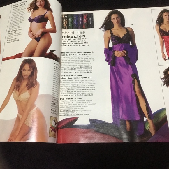 Victoria Secret Christmas 1997 Dreams & Fantasies Issue - Picture 10 of 16